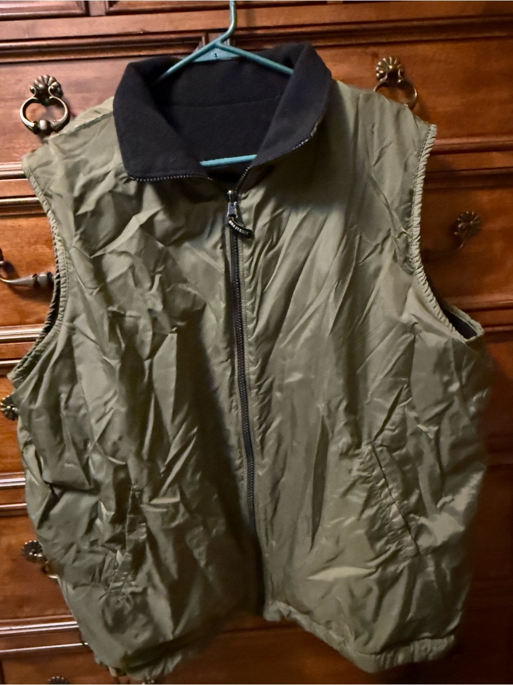 Men's Fleece Olive Green & Black Zip Vest